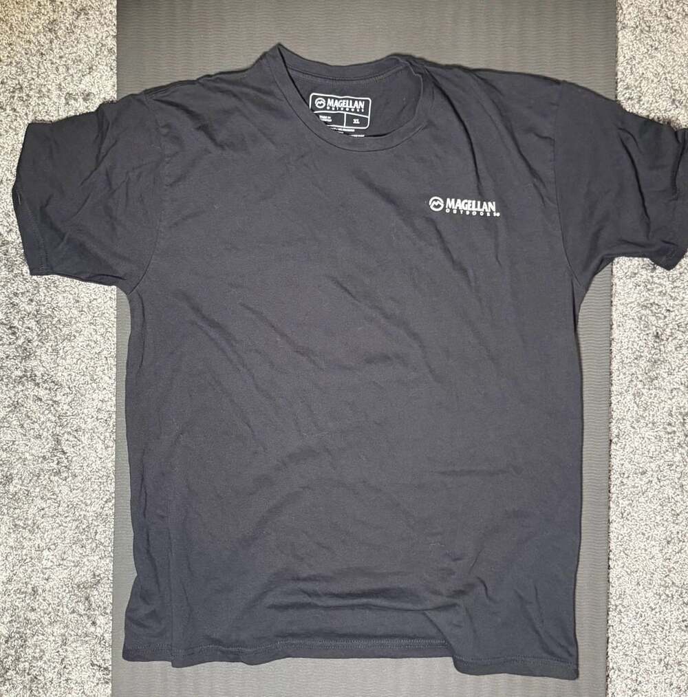 Magellan Outdoors Graphic T-Shirt Size XL Black Deer Hunting Tee